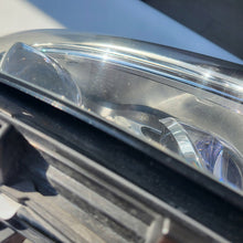 Laden Sie das Bild in den Galerie-Viewer, Frontscheinwerfer Mercedes-Benz Gle W166 1669062203 Rechts Headlight SCH7510938412ia