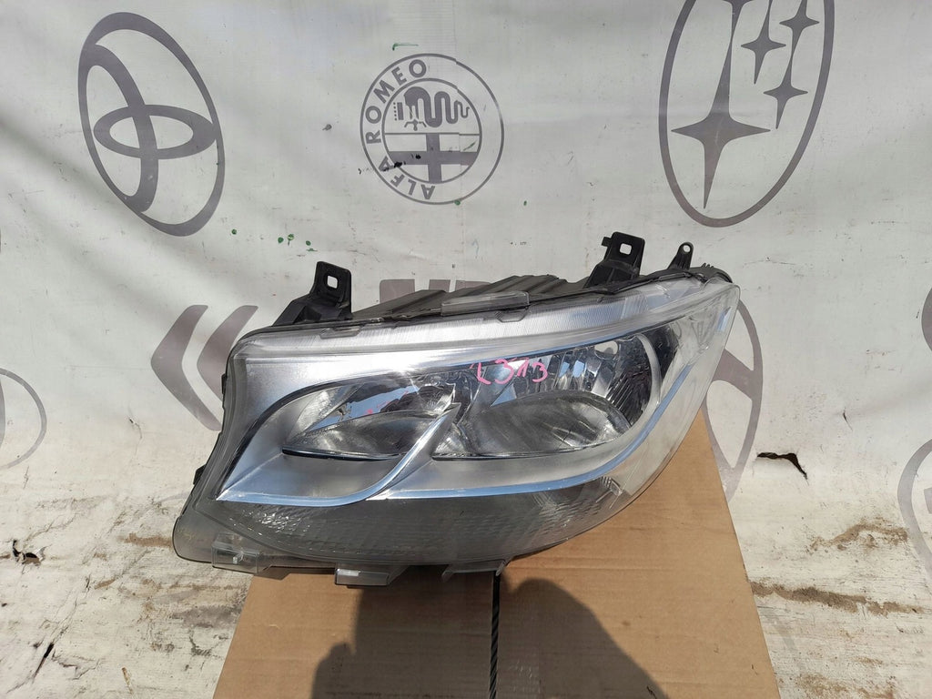 Frontscheinwerfer Mercedes-Benz Sprinter RKC13664 Vorderseite Headlight
