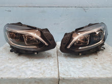 Laden Sie das Bild in den Galerie-Viewer, Frontscheinwerfer Mercedes-Benz W246 A2469063401 LED Rechts oder Links