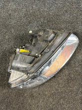 Load image into Gallery viewer, Frontscheinwerfer Audi A4 B6 Xenon Rechts Scheinwerfer Headlight SCH6450759985ic