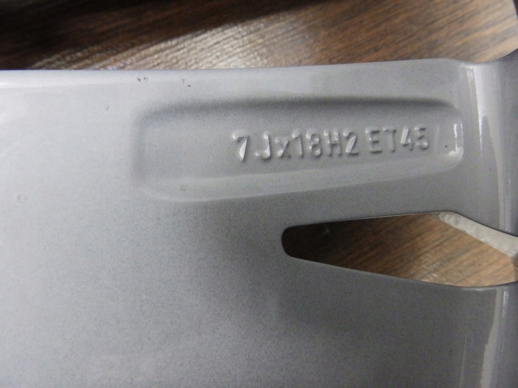 1x Alufelge 18 Zoll 7.0" 5x112 45ET Glanz 2GA601025E Mg T-Roc Rim Wheel