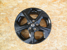 Load image into Gallery viewer, 1x Alufelge 17 Zoll 7.0&quot; 5x114.3 45ET KE409-4C200 Nissan X-Trail Qashqai