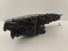 Load image into Gallery viewer, Frontscheinwerfer Toyota Yaris Rechts Scheinwerfer Headlight SCH8979086138zk