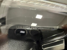 Laden Sie das Bild in den Galerie-Viewer, Frontscheinwerfer Mercedes-Benz Cla A1749062502 LED Rechts oder Links SCH9347966690oh