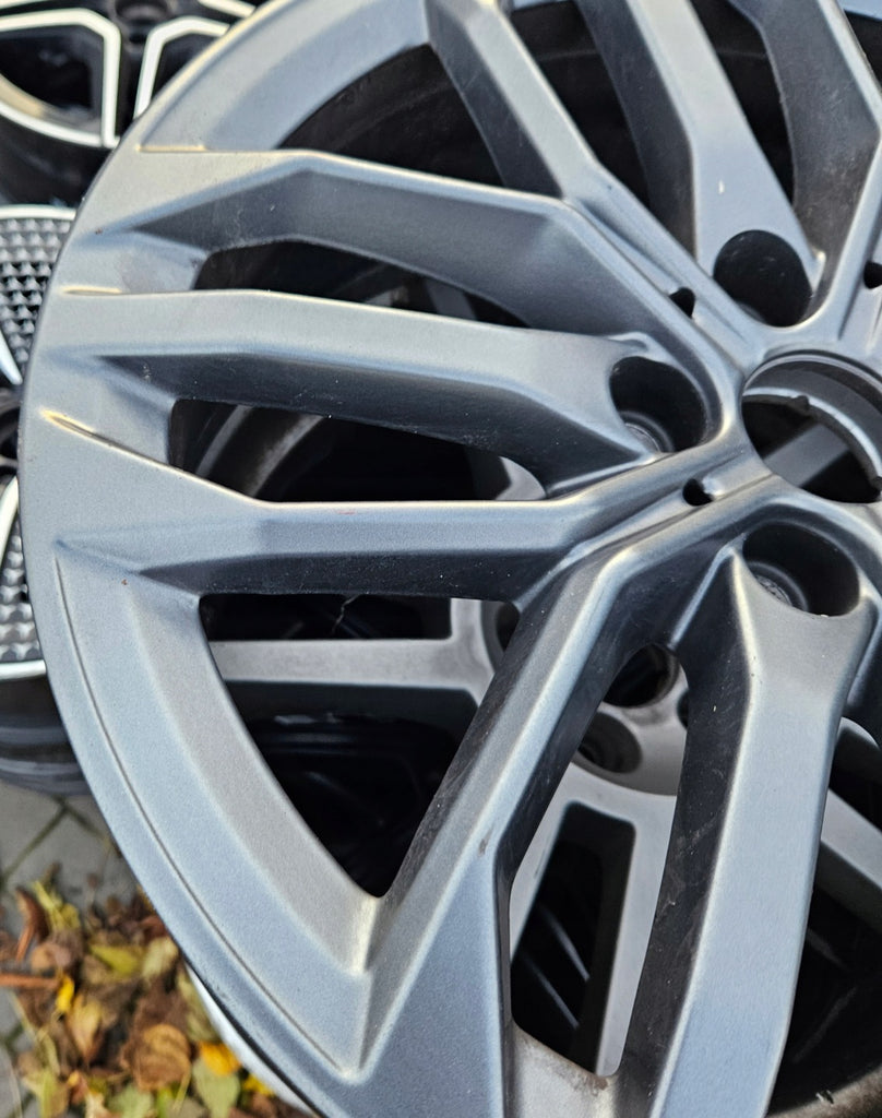 1x Alufelge 18 Zoll 6.5" 5x112 41ET Matt Graphit 6898046 BMW X1 Rim Wheel FEL1879116595qg