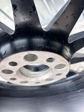 Load image into Gallery viewer, 1x Alufelge 17 Zoll 7.5&quot; 5x112 29ET 8W0801025 Audi A4 B9 Rim Wheel