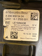 Laden Sie das Bild in den Galerie-Viewer, Frontscheinwerfer Mercedes-Benz W206 A2069065404 LED Rechts Headlight SCH1528625334nl