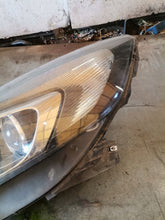 Laden Sie das Bild in den Galerie-Viewer, Frontscheinwerfer Opel Zafira C 13399858 Ein Stück (Rechts oder Links) Headlight