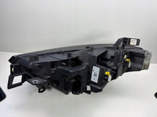 Laden Sie das Bild in den Galerie-Viewer, Frontscheinwerfer VW Id.3 10B941036A Rechts Scheinwerfer Headlight SCH2457347161rg