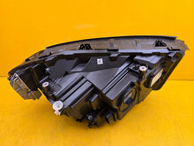 Laden Sie das Bild in den Galerie-Viewer, Frontscheinwerfer Mercedes-Benz W247 Links Scheinwerfer Headlight SCH4372255445sm