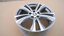 Laden Sie das Bild in den Galerie-Viewer, 1x Alufelge 18 Zoll 7.5" 5x112 51ET Glanz Silber 6856069 BMW X1 F48 Rim Wheel FEL4927059487lf