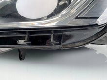 Laden Sie das Bild in den Galerie-Viewer, Frontscheinwerfer VW Touareg 7P0941751B Xenon Links Scheinwerfer Headlight