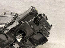 Laden Sie das Bild in den Galerie-Viewer, Frontscheinwerfer VW Golf VII Sportsvan I 517941032B Rechts Headlight SCH3840097509do