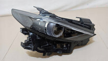 Laden Sie das Bild in den Galerie-Viewer, Frontscheinwerfer Mazda III BCJH-51030 Rechts Scheinwerfer Headlight SCH9826570804bv