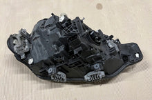 Load image into Gallery viewer, Frontscheinwerfer BMW 3 F30 F31 7419627 7419628 Xenon Ein Satz Headlight SCH9428335402kp