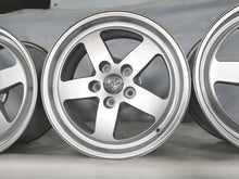 Load image into Gallery viewer, 4x Alufelge 16 Zoll 7.0&quot; 5x112 35ET Glanz Silber 8W0601025 Audi C6 A4 B6 B7