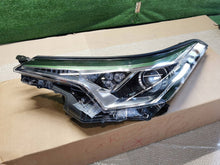 Laden Sie das Bild in den Galerie-Viewer, Frontscheinwerfer Toyota Chr C-Hr 81170-F4031 LED Links Scheinwerfer Headlight SCH1618332850ag