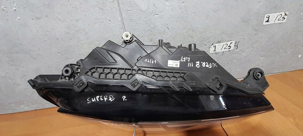 Frontscheinwerfer Skoda Superb III 6960070310 Full LED Rechts Headlight SCH3719989830ui