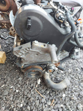 Laden Sie das Bild in den Galerie-Viewer, Motor VW Golf VI CAYD 1.6 TDI Diesel Engine Unkomplett MOT8233845211ct