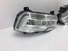 Laden Sie das Bild in den Galerie-Viewer, Frontscheinwerfer Daf 2188985W 2188984Q Ein Satz Scheinwerfer Headlight SCH9527589652wr