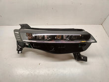 Laden Sie das Bild in den Galerie-Viewer, Frontscheinwerfer Renault Megane Etech 260102443R LED Rechts Headlight