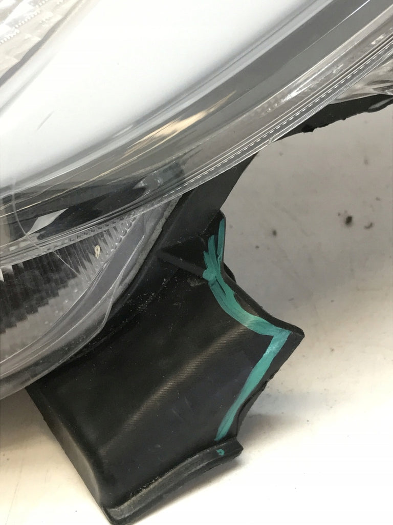 Frontscheinwerfer Toyota Yaris K0-8EU EUK0-8 Full LED Rechts oder Links