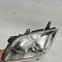 Load image into Gallery viewer, Frontscheinwerfer Toyota Avensis Xenon Ein Stück (Rechts oder Links) Headlight SCH3334394661om