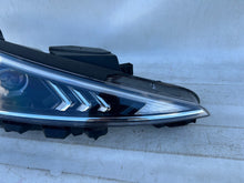 Laden Sie das Bild in den Galerie-Viewer, Frontscheinwerfer Hyundai Elantra 92102-F2 LED Rechts Scheinwerfer Headlight