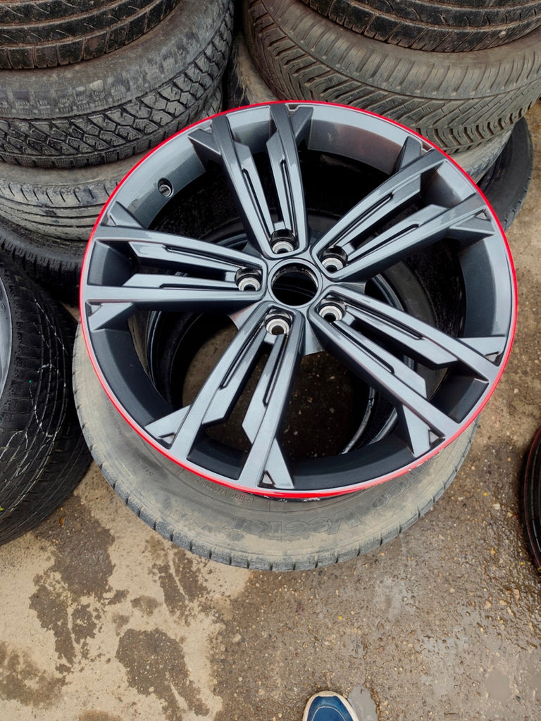 1x Alufelge 18 Zoll 7.5" 5x112 49ET Glanz Schwarz 5G0601025DR VW Golf VII I FEL1850259297gs