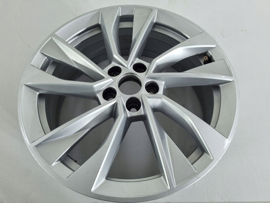 1x Alufelge 17 Zoll 6.5" 5x100 40ET Glanz Silber 657601025AK Skoda Scala Kamiq I FEL6471751590bh