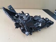 Laden Sie das Bild in den Galerie-Viewer, Frontscheinwerfer Mazda 3 BHR251040 Xenon Links Scheinwerfer Headlight SCH3828251257pg