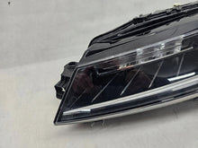 Laden Sie das Bild in den Galerie-Viewer, Frontscheinwerfer Skoda Superb III 3V1941015D Links Scheinwerfer Headlight
