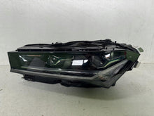 Load image into Gallery viewer, Frontscheinwerfer Skoda Superb 3P1941015A LED Links Scheinwerfer Headlight SCH3517350013yv