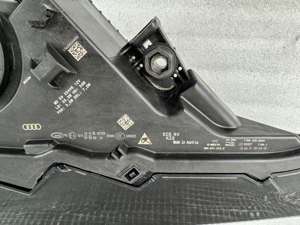 Frontscheinwerfer Audi Q7 4M0941012C LED Rechts Scheinwerfer Headlight