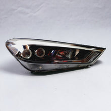 Laden Sie das Bild in den Galerie-Viewer, Frontscheinwerfer Hyundai Tucson 92102-D7200 LED Rechts Scheinwerfer Headlight