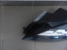 Laden Sie das Bild in den Galerie-Viewer, Frontscheinwerfer Jaguar E-Pace E Pace LED Links Scheinwerfer Headlight SCH4051759912zr