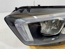 Laden Sie das Bild in den Galerie-Viewer, Frontscheinwerfer Mercedes-Benz W177 A1779067103 Links Scheinwerfer Headlight SCH3511186712ez