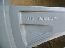 Load image into Gallery viewer, 1x Alufelge 19 Zoll 7.0&quot; 5x108 38ET YP00064580 Opel Grandland X Rim Wheel