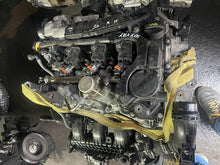 Load image into Gallery viewer, Motor Citroën Peugeot I 10XVAY 1.2 THP Benzin Engine Unkomplett MOT7577856865ib