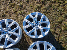 Laden Sie das Bild in den Galerie-Viewer, 4x Alufelge 17 Zoll 6.5" 5x112 39ET 6856076 BMW X1 F48 Rim Wheel FEL6503769241ap