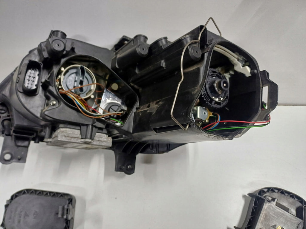 Frontscheinwerfer VW Touran 1T0941032K Rechts Scheinwerfer Headlight