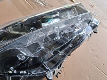 Laden Sie das Bild in den Galerie-Viewer, Frontscheinwerfer Toyota V I BCHC6777 LED Rechts Scheinwerfer Headlight SCH9101279338yb