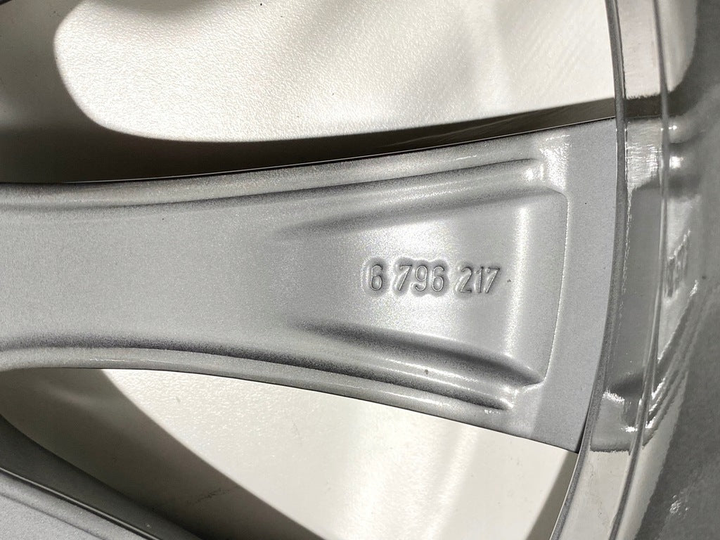1x Alufelge 18 Zoll 8.0" 5x120 52ET Matt Silber 6796217 BMW 1 F21 F20 Rim Wheel FEL2428058543xe
