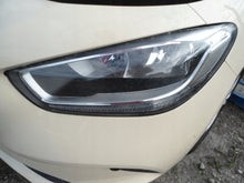 Laden Sie das Bild in den Galerie-Viewer, Frontscheinwerfer Mercedes-Benz W247 Ein Stück (Rechts oder Links) Headlight SCH4525069096ga