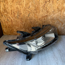 Laden Sie das Bild in den Galerie-Viewer, Frontscheinwerfer Mitsubishi Outlander III 8301CB-64 8301CB-60 Ein Satz