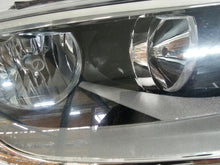 Laden Sie das Bild in den Galerie-Viewer, Frontscheinwerfer VW Jetta Rechts Scheinwerfer Headlight