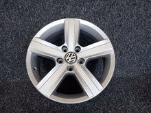 Load image into Gallery viewer, 1x Alufelge 16 Zoll 6.5&quot; 5x112 46ET 5G0601015BN VW Golf Vii Rim Wheel