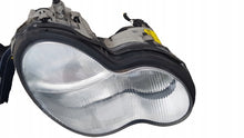 Laden Sie das Bild in den Galerie-Viewer, Frontscheinwerfer Mercedes-Benz W203 Xenon Rechts Scheinwerfer Headlight SCH7829187522nt