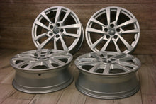 Laden Sie das Bild in den Galerie-Viewer, 4x Alufelge 17 Zoll 6.0" 5x112 48ET Glanz Silber 8V0601025DH Audi Super FEL3217108584xg