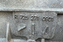 Laden Sie das Bild in den Galerie-Viewer, Getriebe Mercedes-Benz 2052705802 A2052705802 20201867 7252710901 Automatik